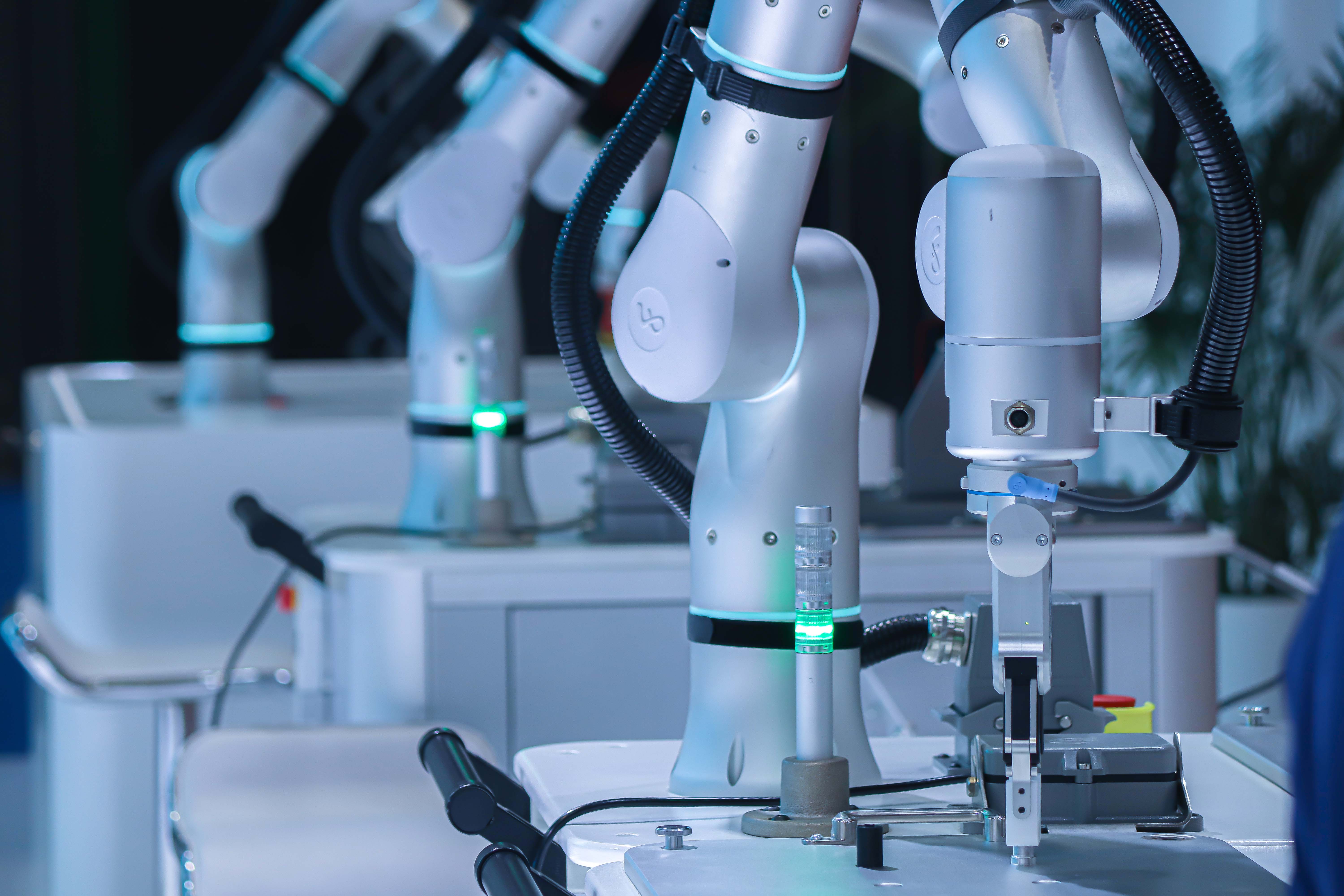 Flexiv Rizon adaptive robot with force control - $100M funded Series B technology